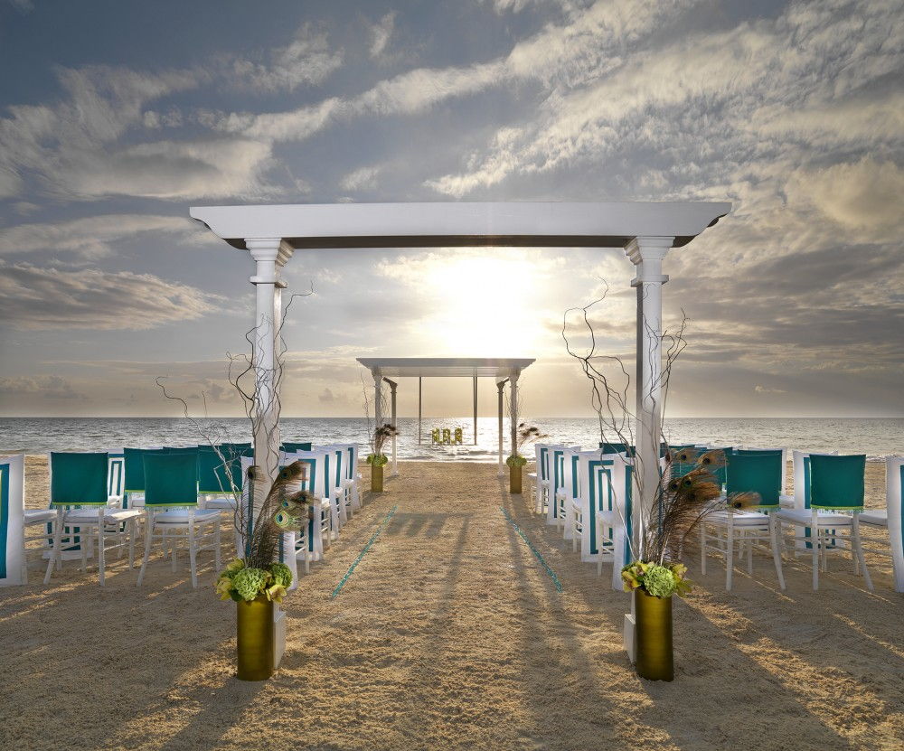 Свадьба на белоснежных пляжах Мексики